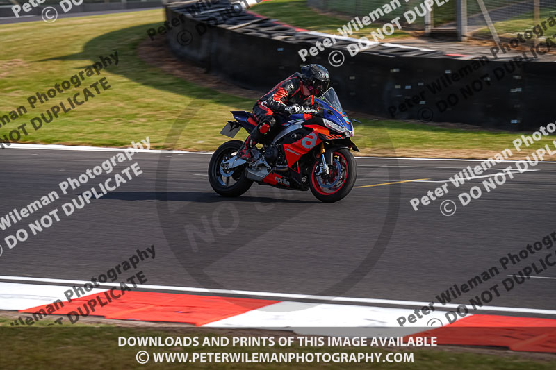 donington no limits trackday;donington park photographs;donington trackday photographs;no limits trackdays;peter wileman photography;trackday digital images;trackday photos